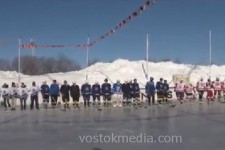 В исправительной колонии Хабаровска заключённые сыграли с хоккеистами
